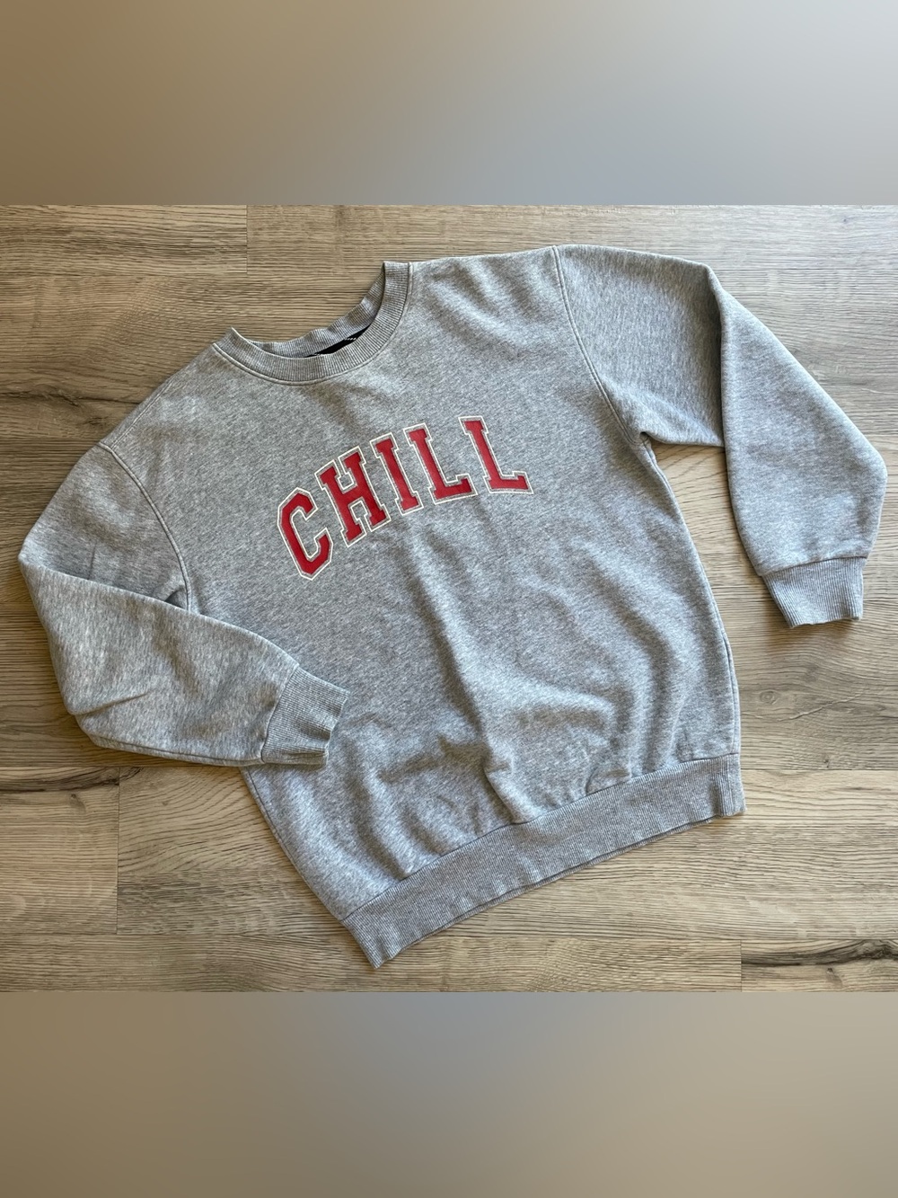 art class | ‘CHILL’ Graphic Crewneck Sweatshirt | Youth M (8-10) - Picture 3 of 13